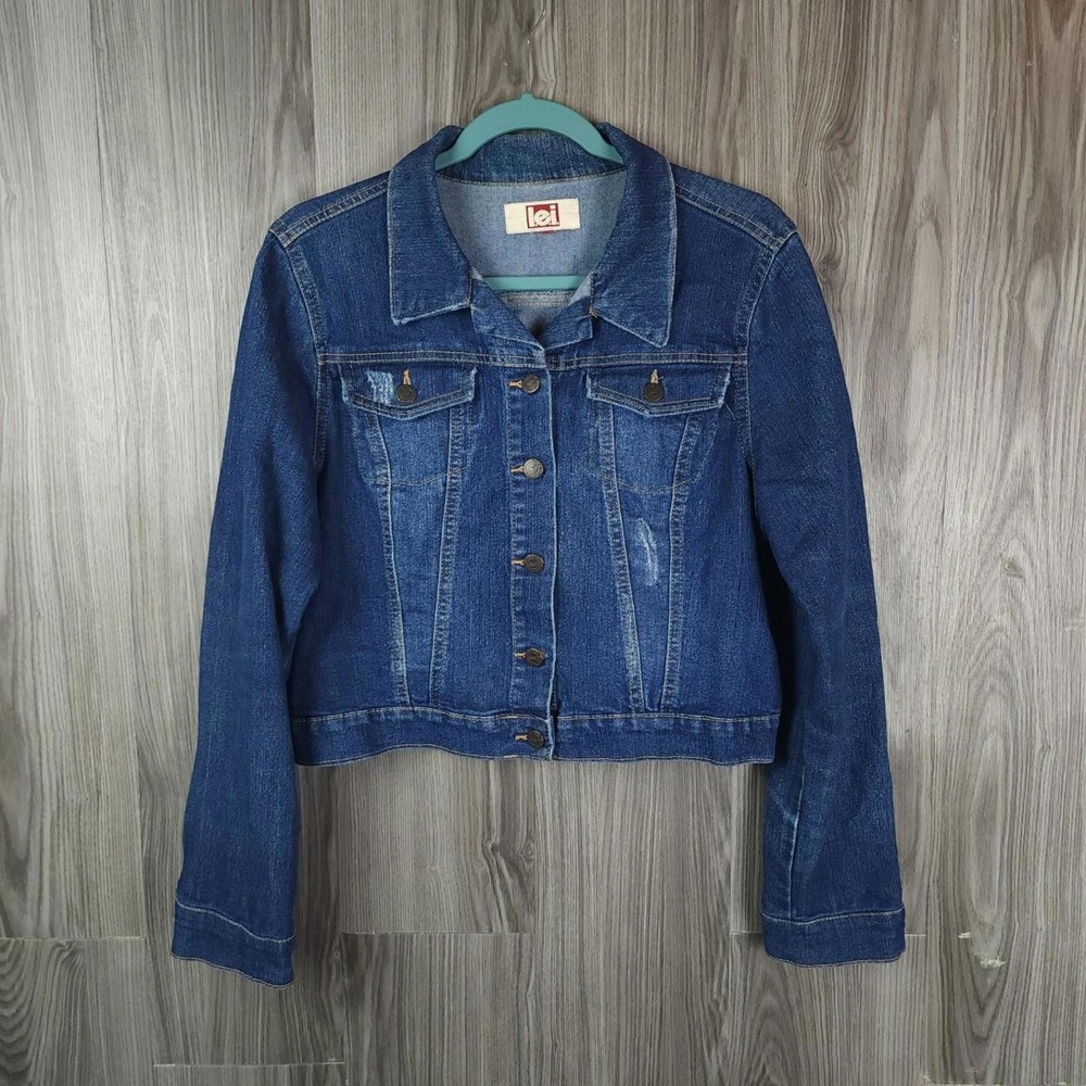 LEI Womens Large Distressed Denim Trucker Jacket Dark Wash Stretch Cropped